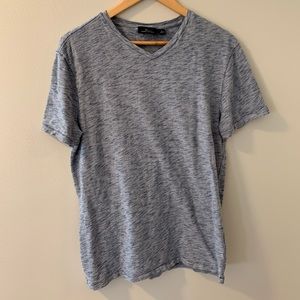 💰 Men’s Marc Anthony casual T-shirt v-neck L